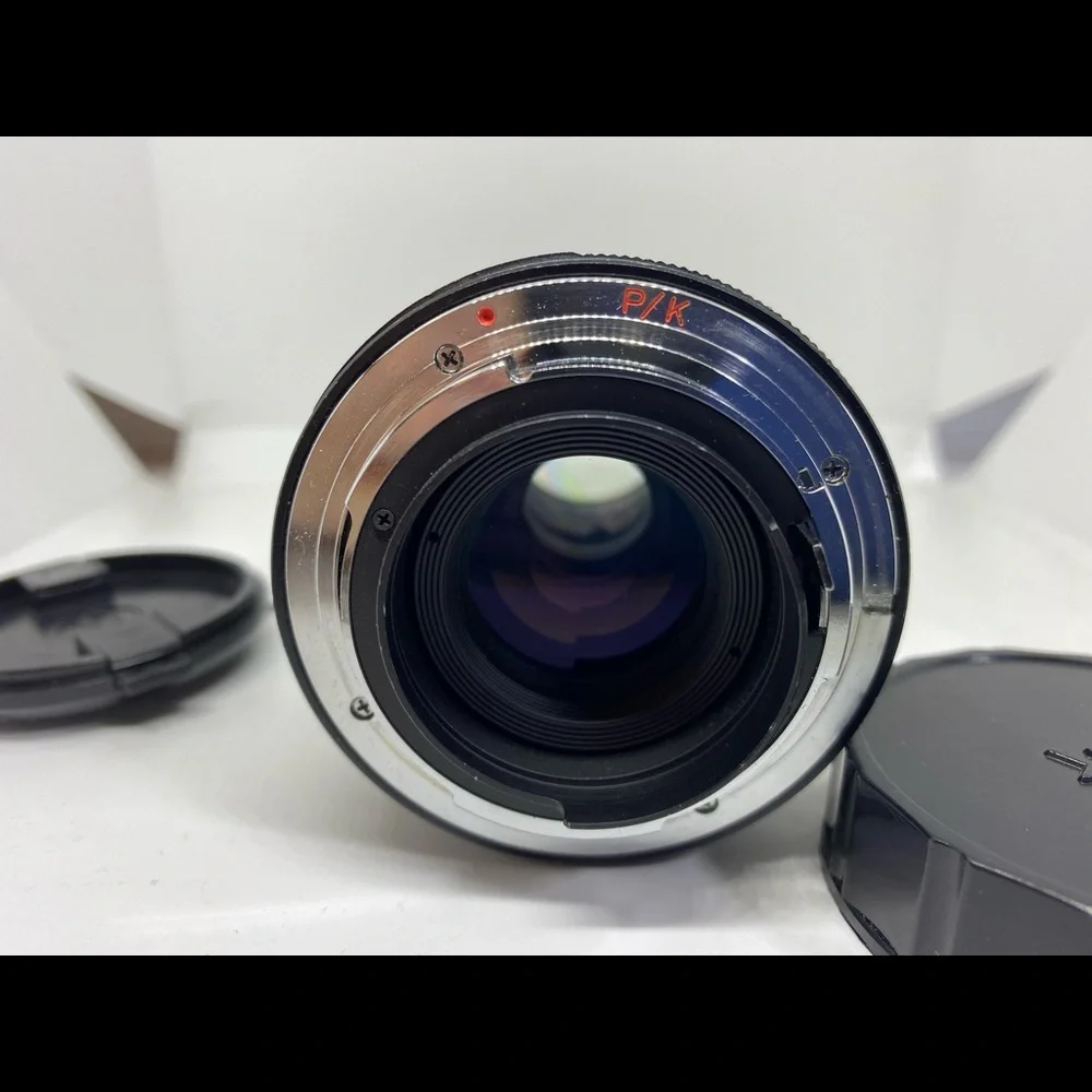 Vivitar 70-210mm f/1:4.5 MC Macro Focusing Zoom Lens 52mm w/covers for Pentax K